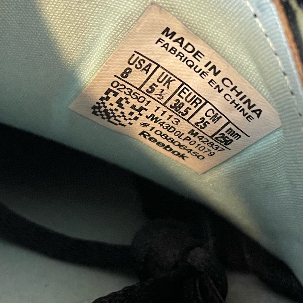 Women Reebok shoes - Picture 8 of 8